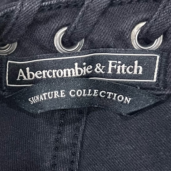 Abercrombie & Fitch Women’s Black Skinny Grommet Waist Jeans Size 26 Short - Picture 2 of 7